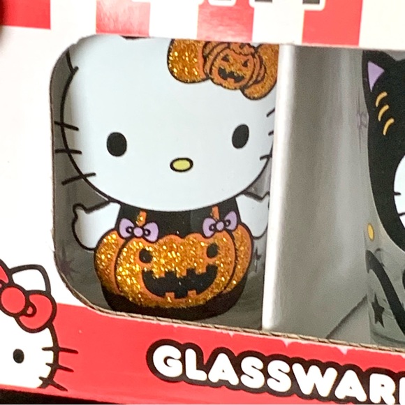 Hello Kitty Halloween Shot Glass Set Four 1.5oz Glasses Witch Black Cat Magician - Picture 6 of 12